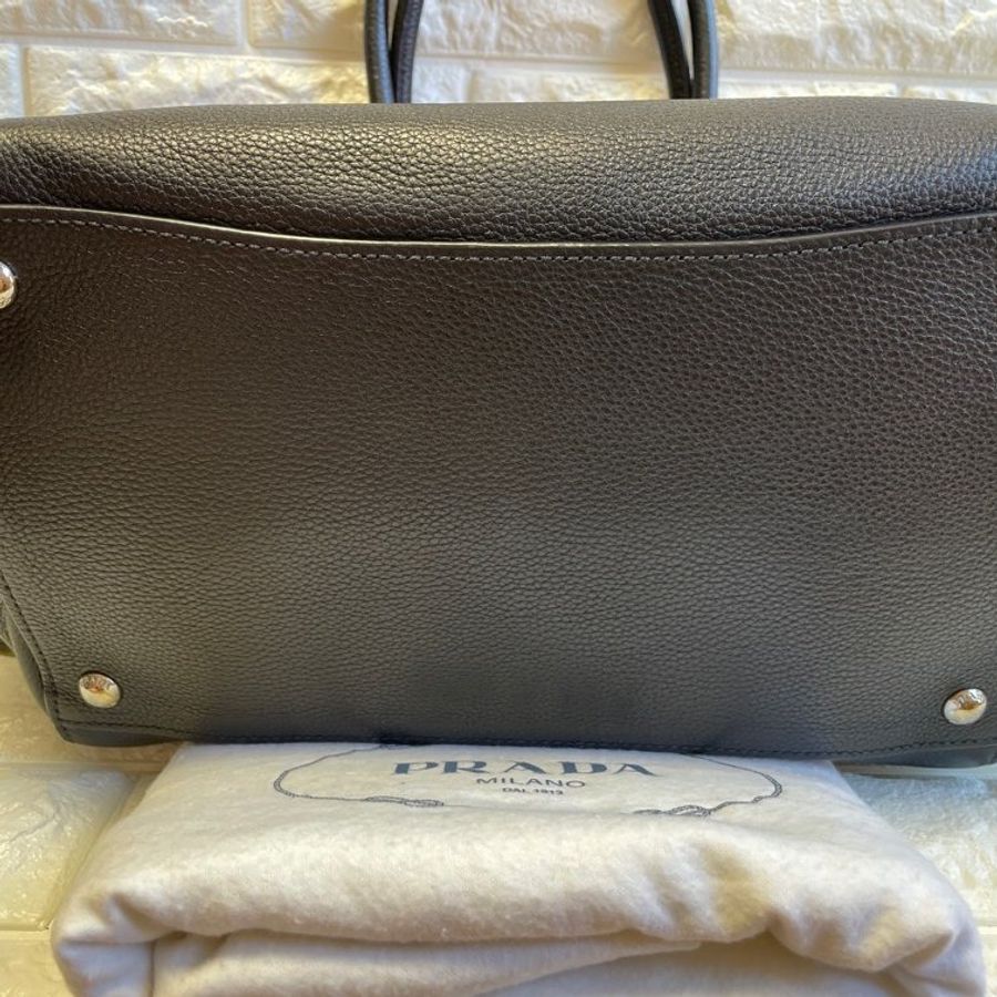 Prada-2