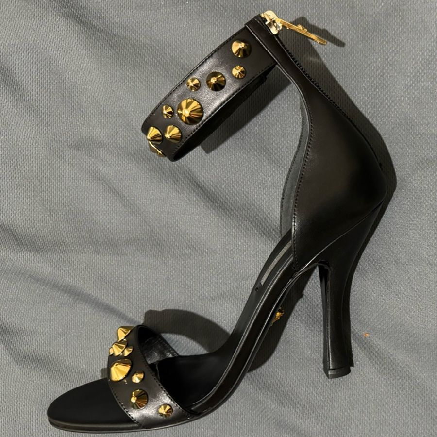 🙏求變現🙏 VERSACE 范思哲 凡賽斯 卯釘 高跟鞋 尺碼39 正品 近全新-2