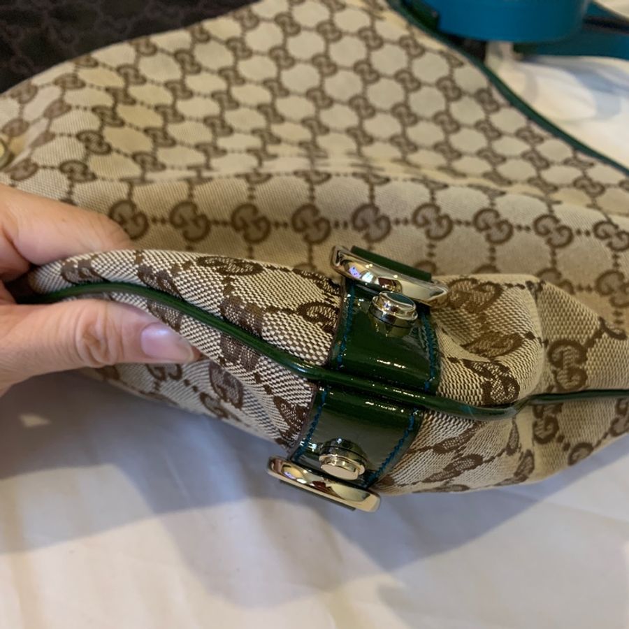 Gucci老花綠漆皮斜背包-9
