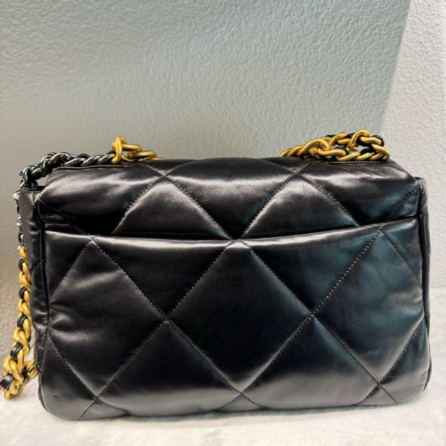 （全新）Chanel 19 黑金中號-2