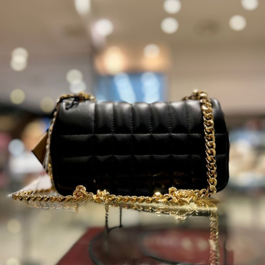 🎁特價🎁Burberry 80594921 絎縫皮革迷你蘿納 Lola包 黑色-9