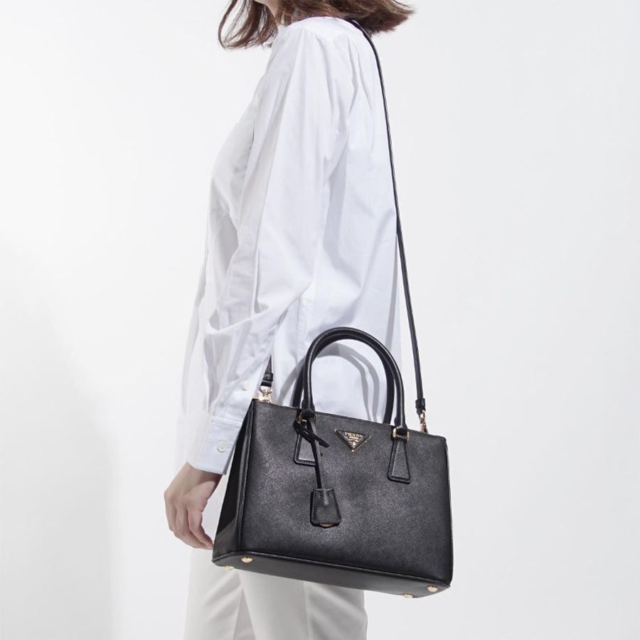 🌿春季限時降價🌿Prada 1BA863 Saffiano 小款 Galleria 殺手包 黑色《當季專櫃正售★全新商品 》-18
