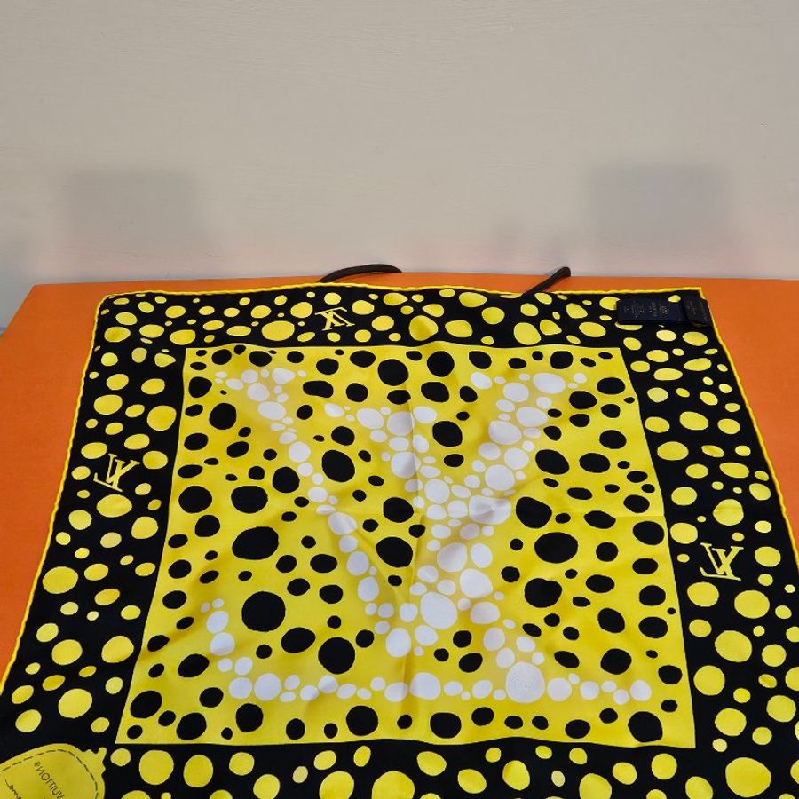LV x YK Infinity Dots 45 草間彌生 限量款 絲巾 手帕 Yayoi Kusama-7