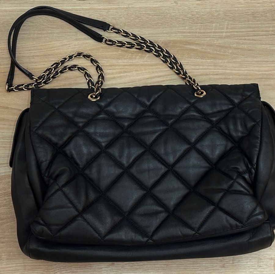 Ferragamo Leather Bag - Black Colour-7