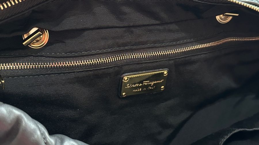 Ferragamo Leather Bag - Black Colour-19