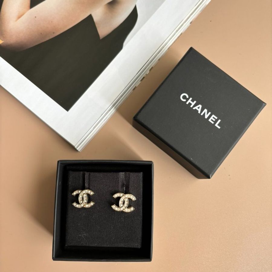 ::CHANEL:: 經典雙C珍珠水鑽耳環-0