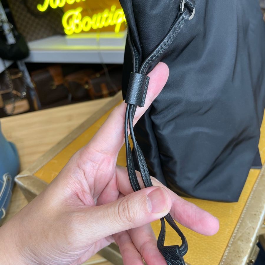 Prada 黑再生尼龍雙把拉鍊托特包🖤類似Neverfull-13