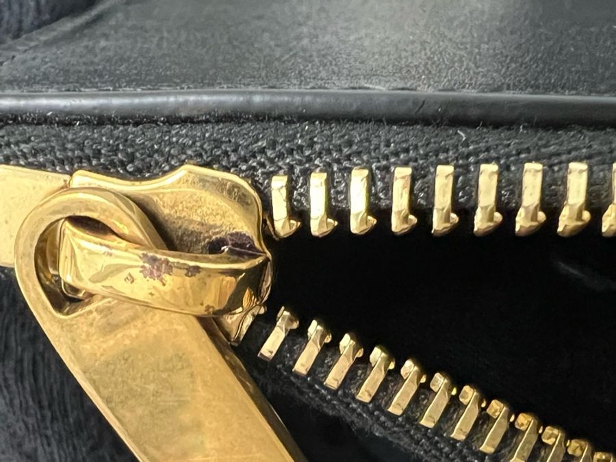 YSL Logo黑金手拿包Saint Laurent-12