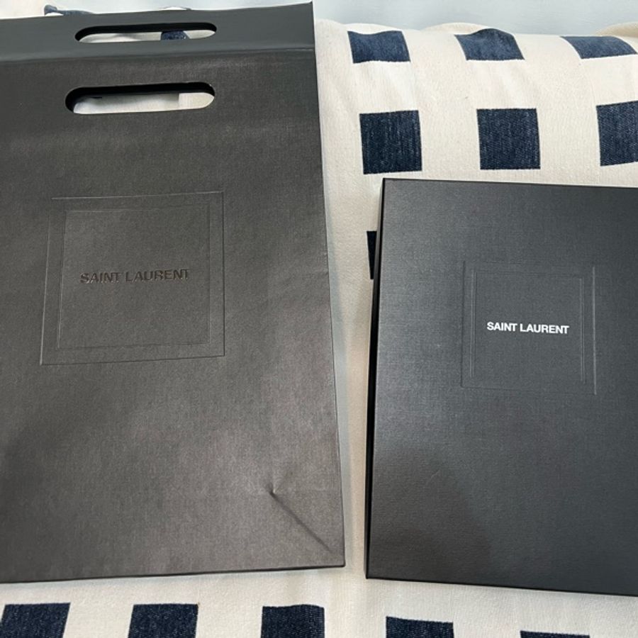 YSL Logo黑金手拿包Saint Laurent-15