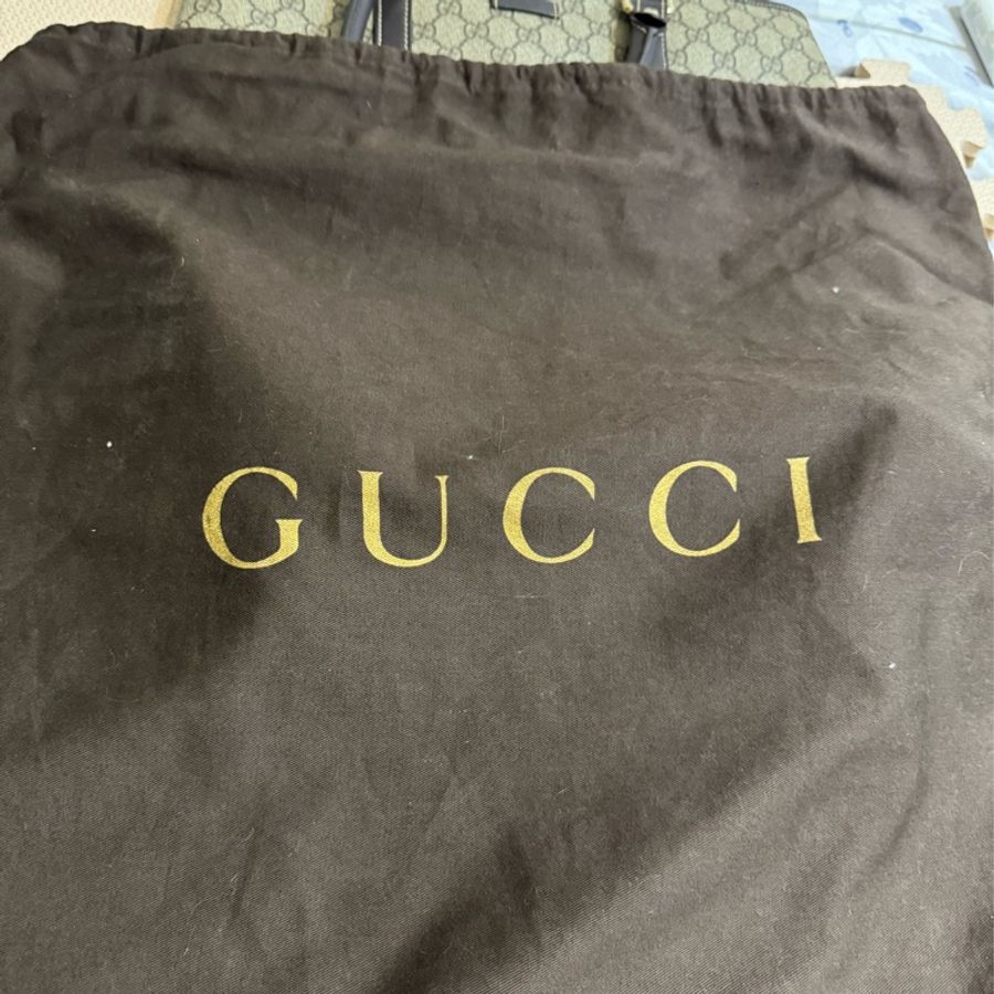 Gucci W&U life style 防水皮革直立式肩背包-2