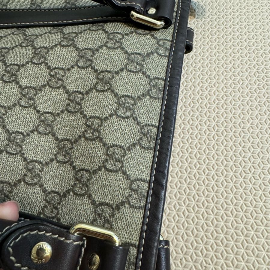 Gucci W&U life style 防水皮革直立式肩背包-13