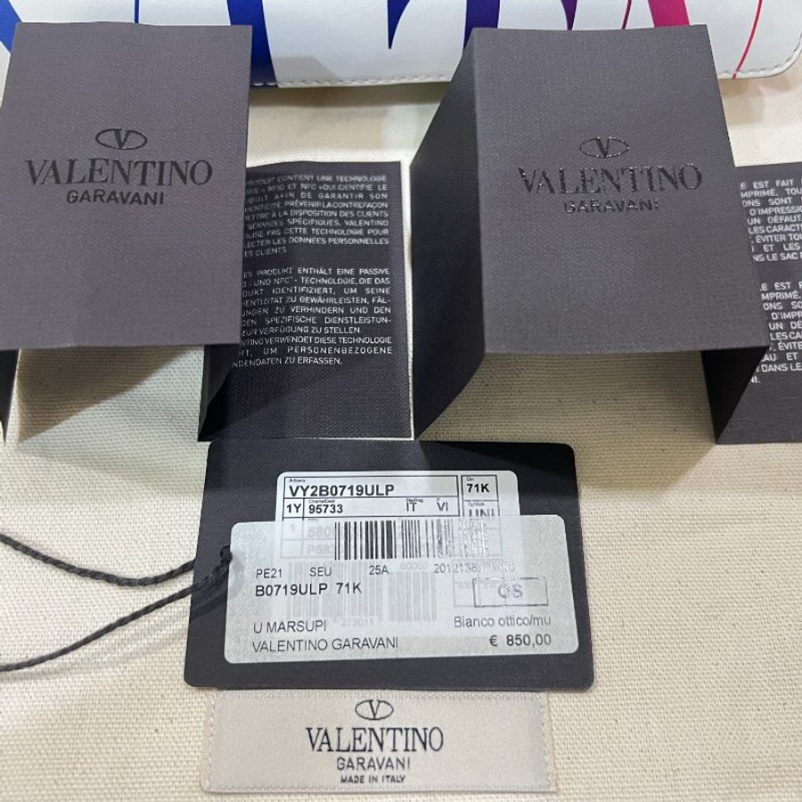 Valentino Garavani 范倫鐵諾-白色VLTN印花漸層彩虹英文字腰包/胸背包-2