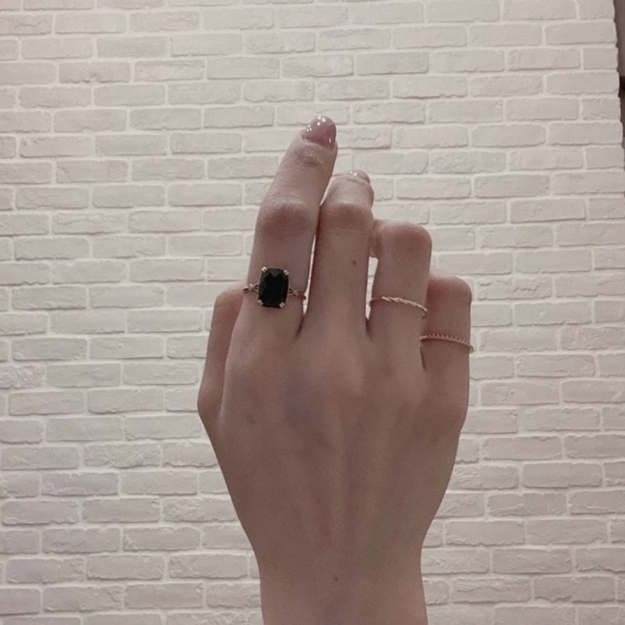 日系輕珠寶 AGETE 阿卡朵 K10 復古黑瑪瑙寶石鑲鑽戒指-1