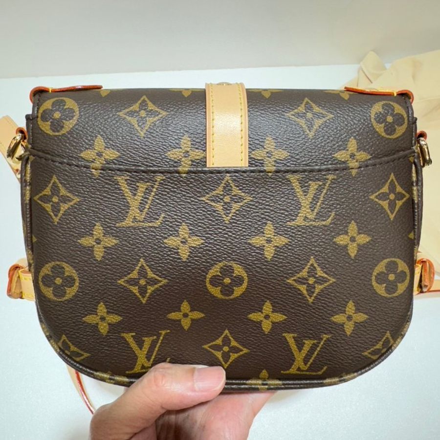 LV 斜背包/側背包/手提包/小馬鞍包 M46740 95成新-3