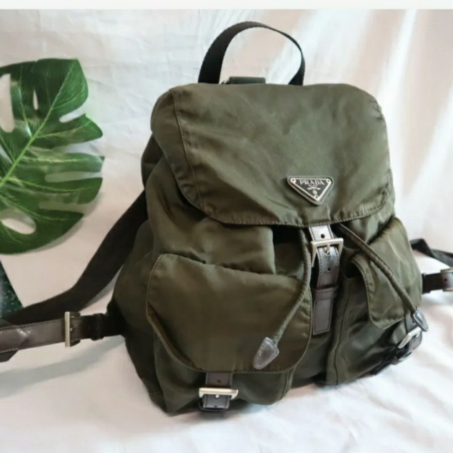 新品上架 現貨 🔥💖 ✨Prada classic nylon backpack Prada 軍綠色背包 Prada 背囊-3