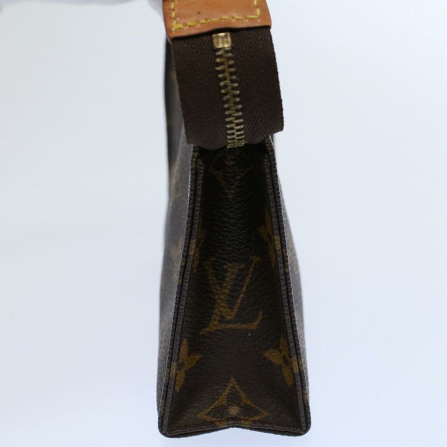 【日本直送】路易威登 Monogram Poche Toilette 15 手拿包 M47546 LV Auth th4338-3