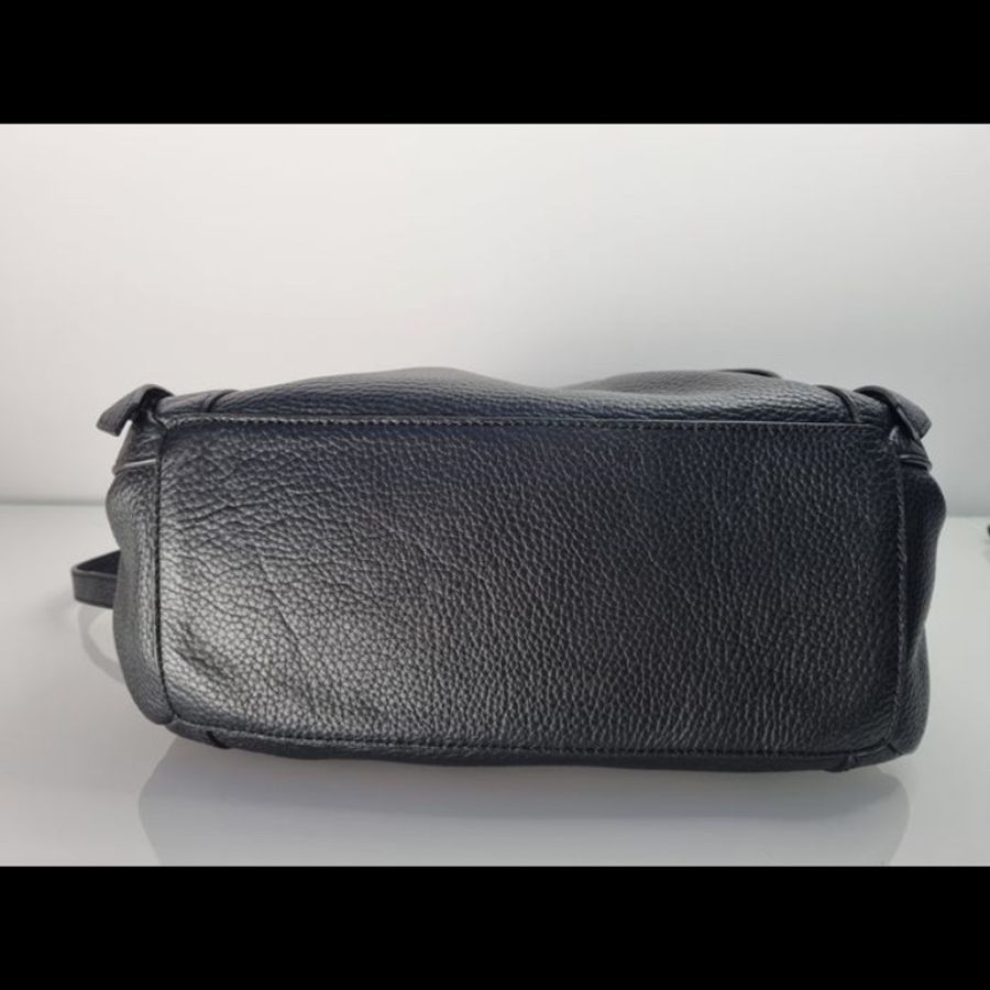 burberry 犢牛皮後背包-4