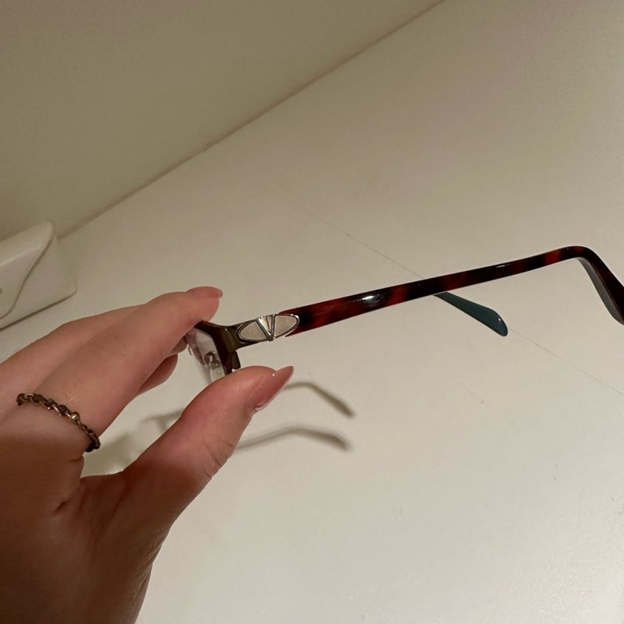 全新 原價$6000多 Valentino范倫鐵諾 斷貨王🔥紅系玳瑁顯白小框 清冷感平光眼鏡-3