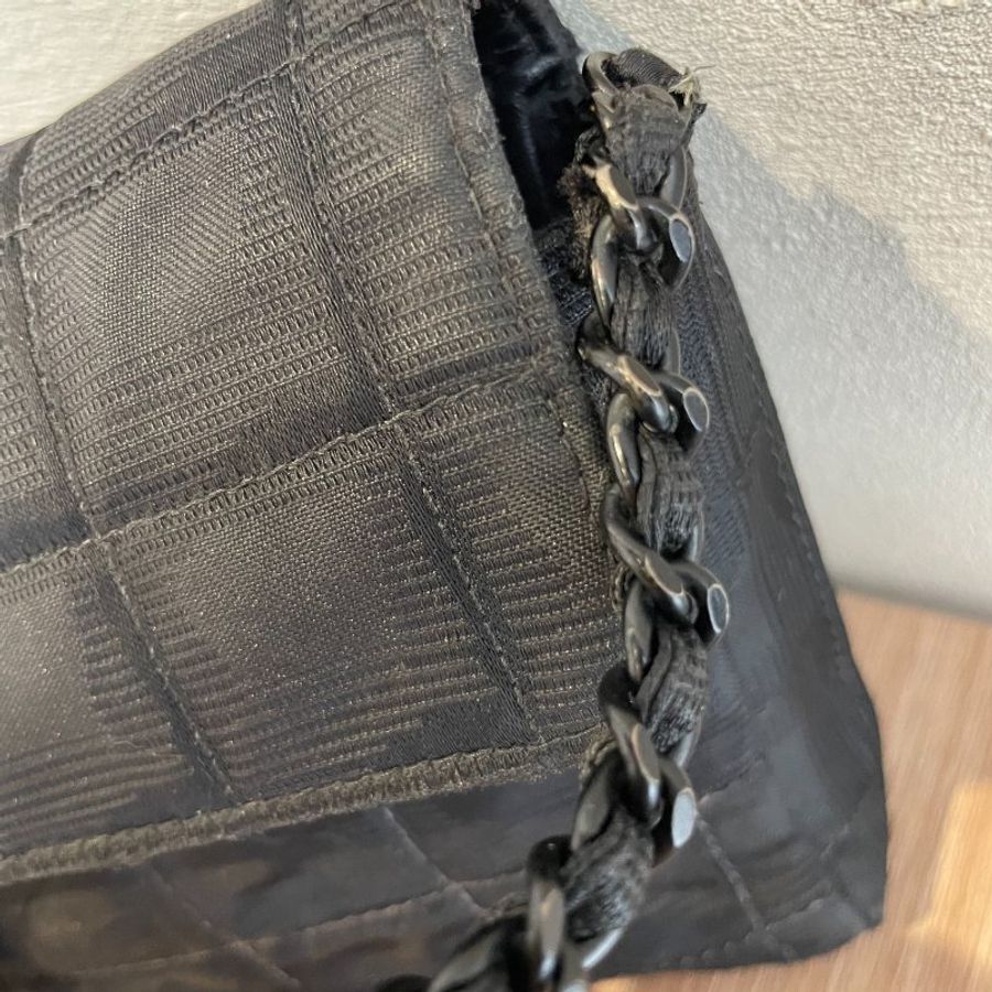 Chanel so black 冰格包/ Travel line 系列/ 腋下包-13