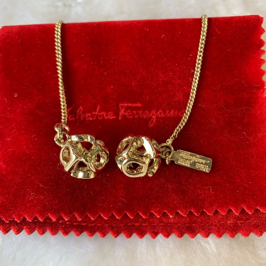 Salvatore Ferragamo Logo 立體雙球非閉口掛式項鍊(銀色)-1