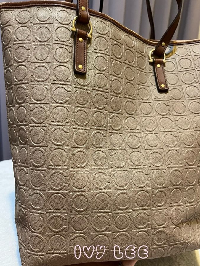Salvatore Ferragamo Gancini 肩背包 托特包 咖邊粉米色 二手精品-18