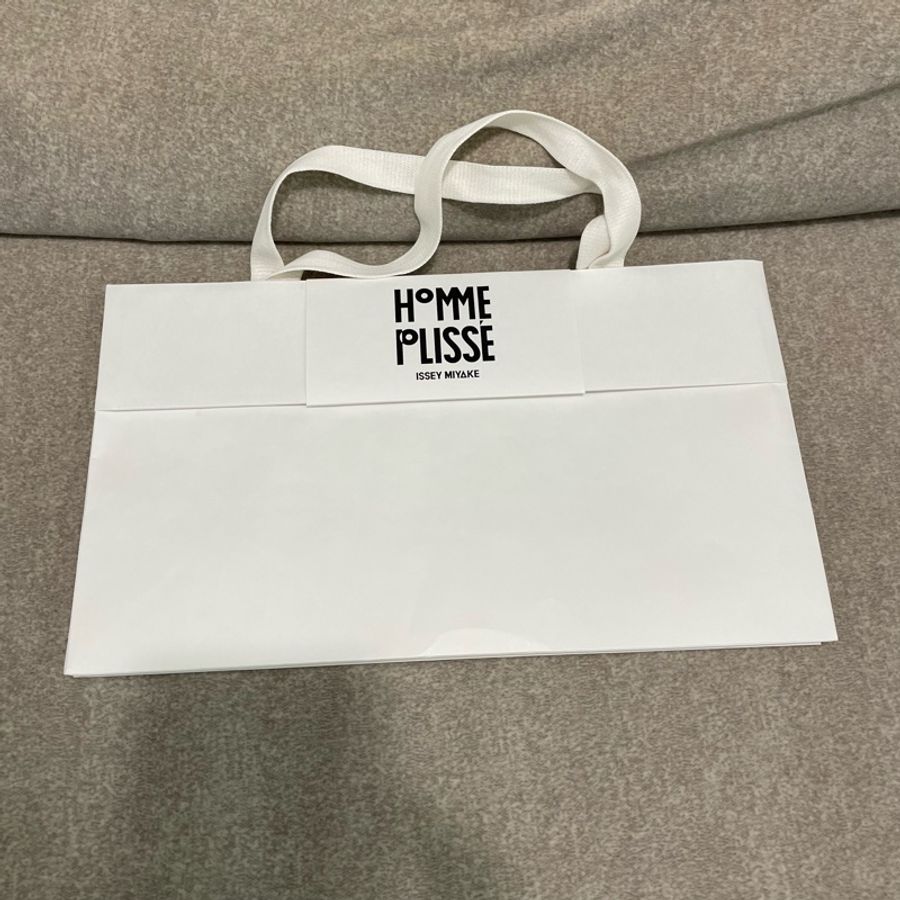Homme Plisse cascade秀上款 白色 短褲 FF279-11