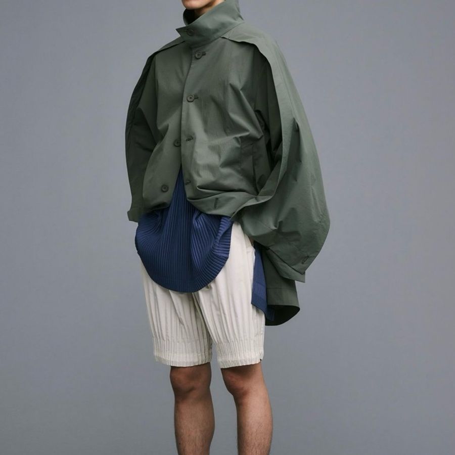 Homme Plisse cascade秀上款 白色 短褲 FF279-2
