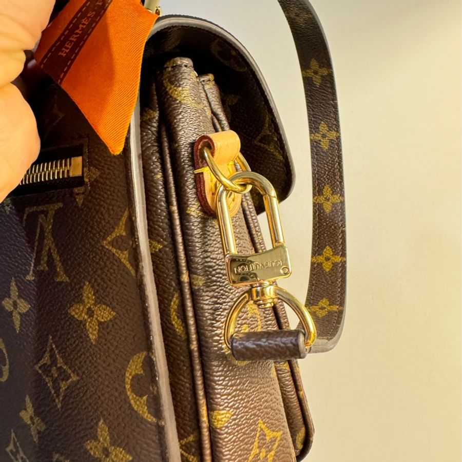 LV 郵差包-1