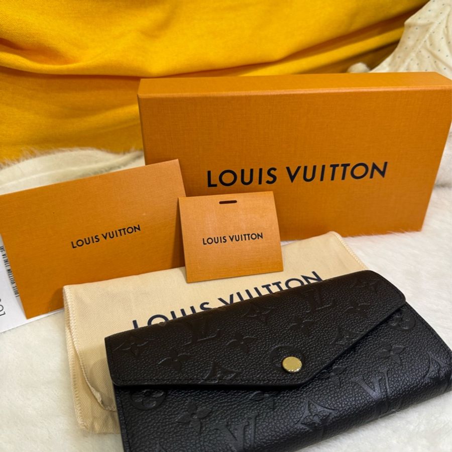 LV 經典Monogram Empreinte Sarah 長夾-0