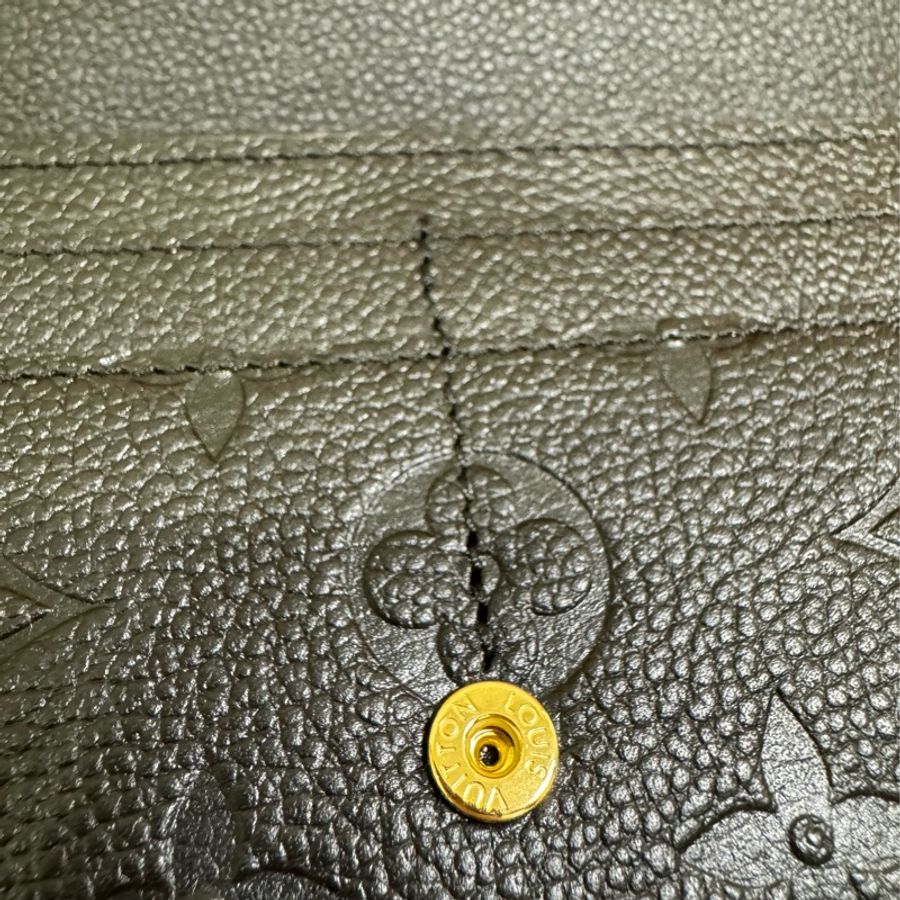LV 經典Monogram Empreinte Sarah 長夾-6