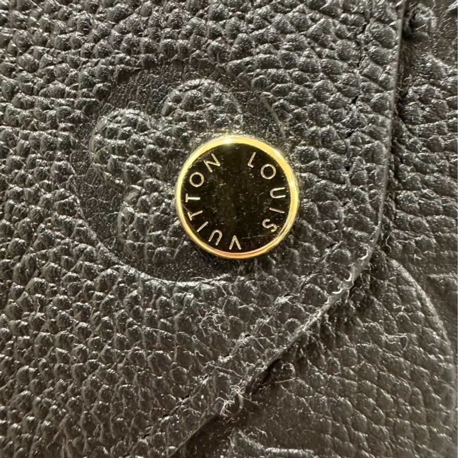 LV 經典Monogram Empreinte Sarah 長夾-9