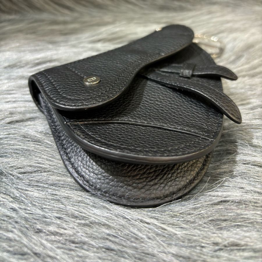 DIOR 2ADKH127 黑皮 銀釦 CD 吊飾 零錢包 錢包 卡夾 馬鞍 SADDLE 鑰匙圈 掛飾-11
