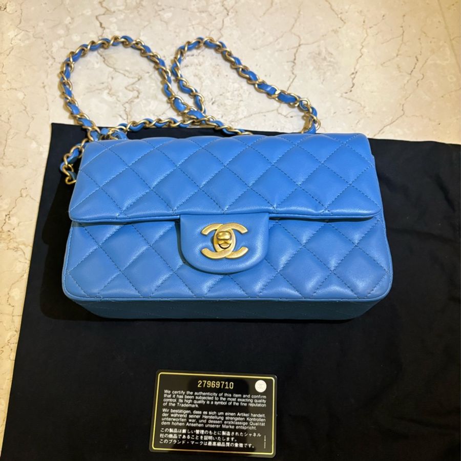 Chanel cf 20 寶藍色-0