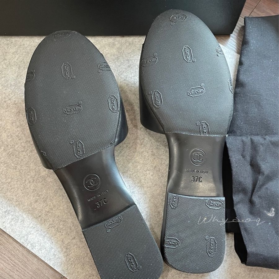 《Chanel》經典珍珠LOGO拖鞋 37號-8