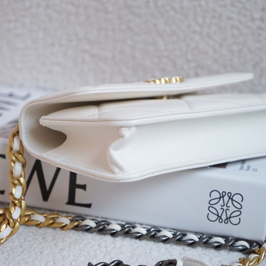 香港門市現貨 Chanel 19 手機包 翻蓋迷你Woc鏈條包 17cm-2