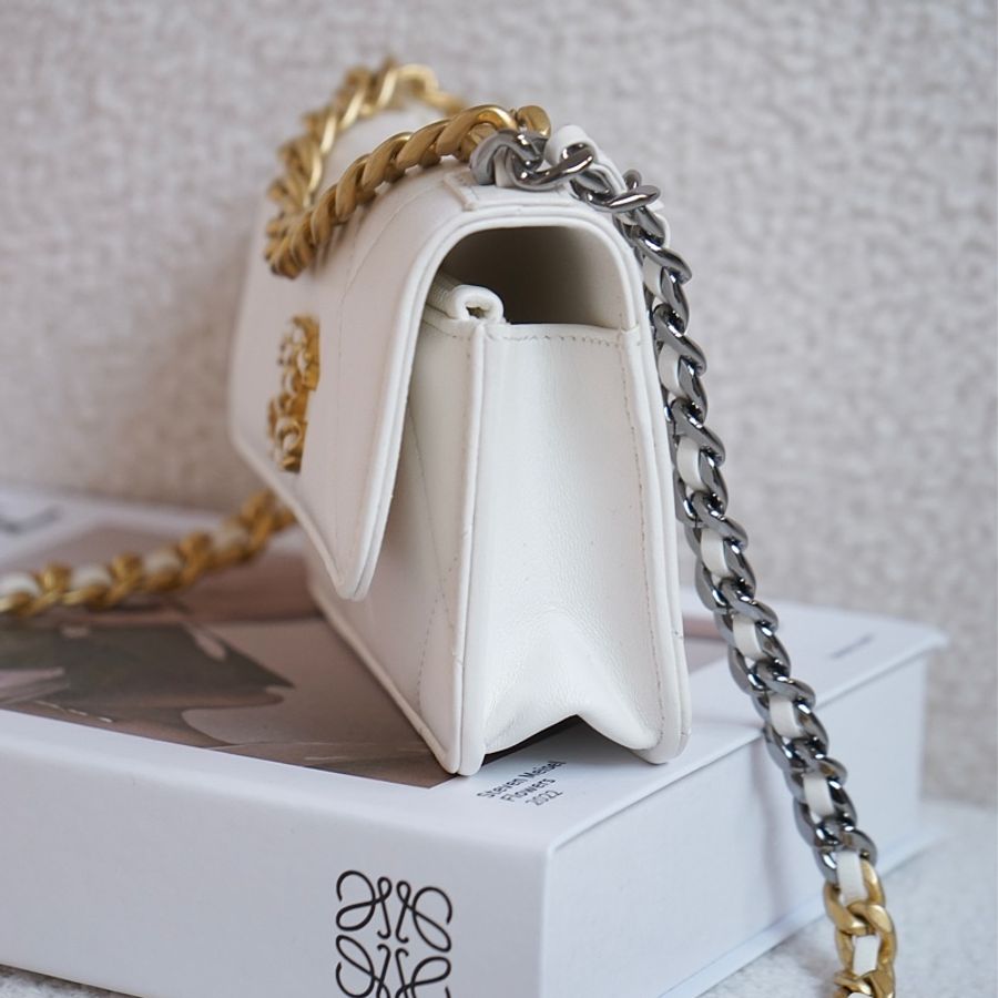 香港門市現貨 Chanel 19 手機包 翻蓋迷你Woc鏈條包 17cm-4