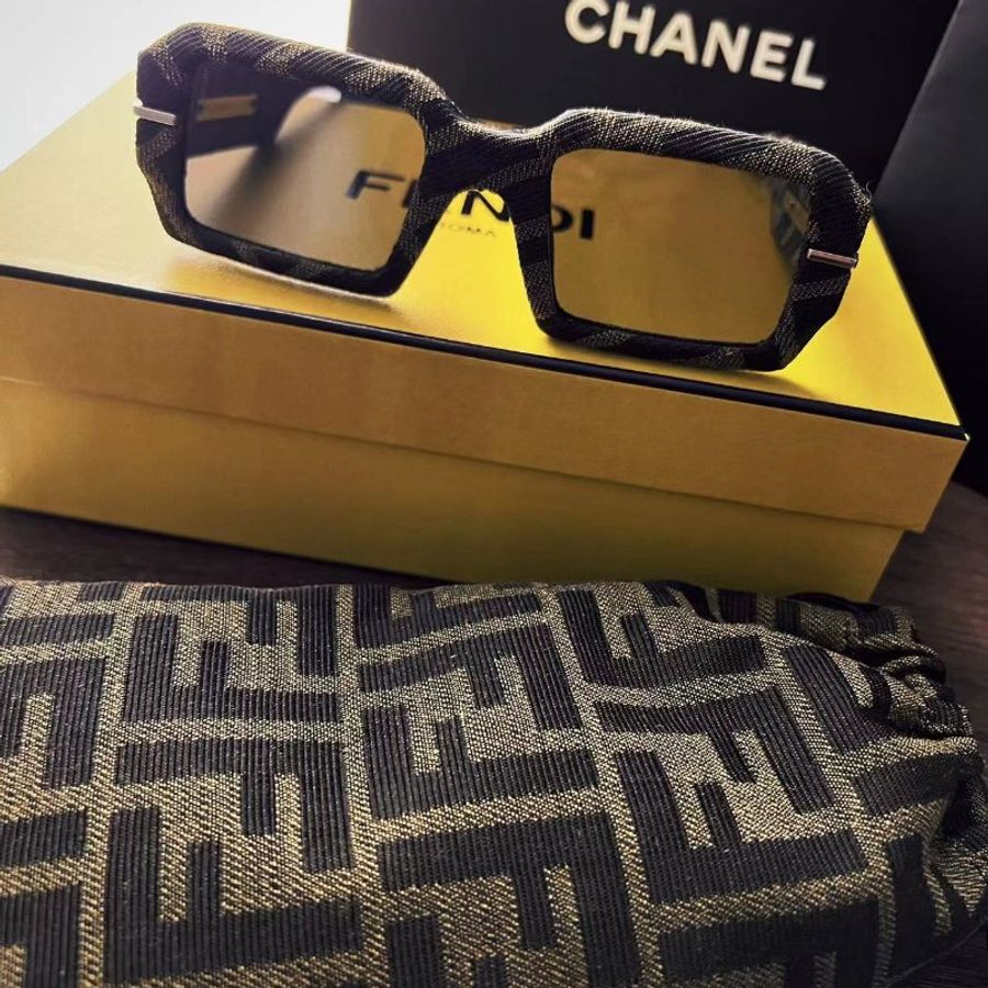 FENDI 太陽眼鏡 全球限量400副 專櫃49000 全新配件齊全-9