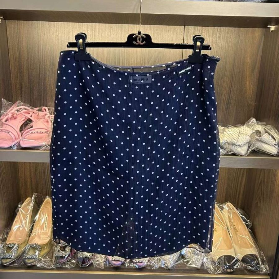 MIUMIU 裙 全新閒置 尺碼42-1