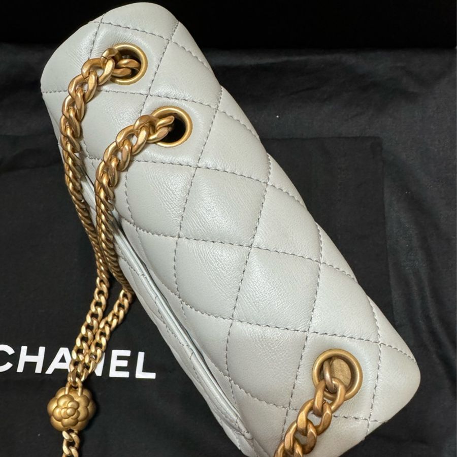 Chanel 山茶花 金屬鏈 調節扣 方胖17羊皮 藍 mini square flap camellia 17-1