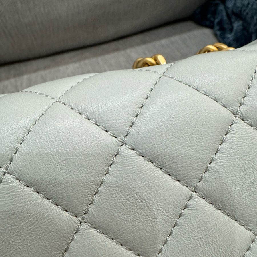 Chanel 山茶花 金屬鏈 調節扣 方胖17羊皮 藍 mini square flap camellia 17-13