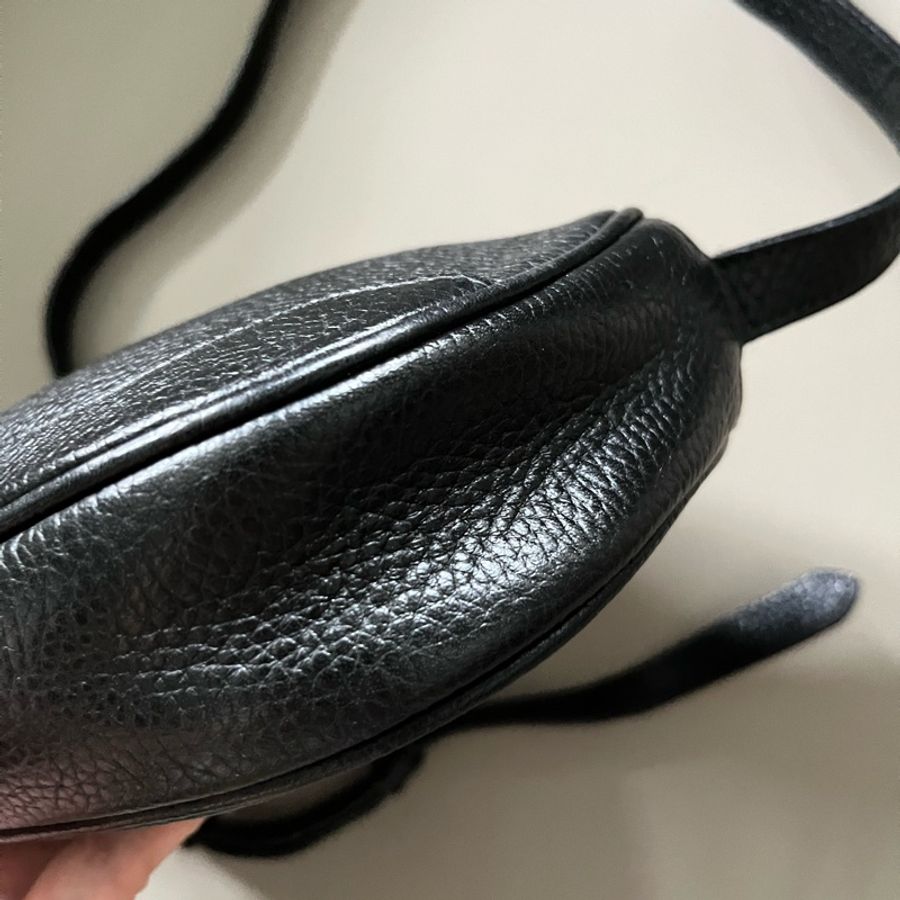 FENDI VINTAGE黑色圓餅包-9