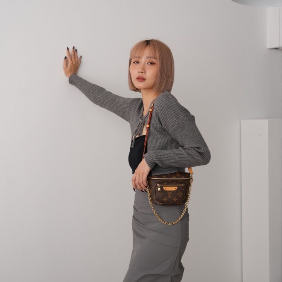 Louis Vuitton Mini Bumbag 帆布肩背/斜背/腰包(M82335-咖)-1