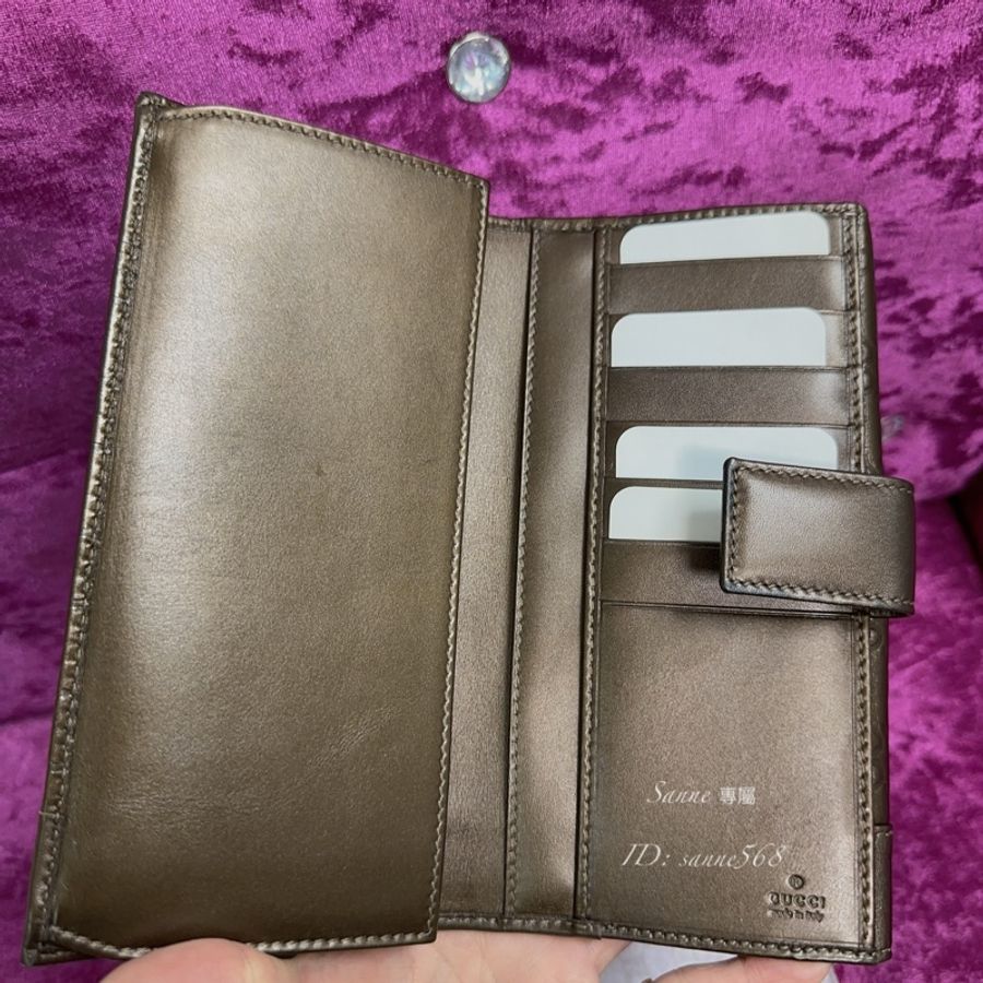 品項:Gucci 棕色牛皮壓花愛心釦長夾270027-4