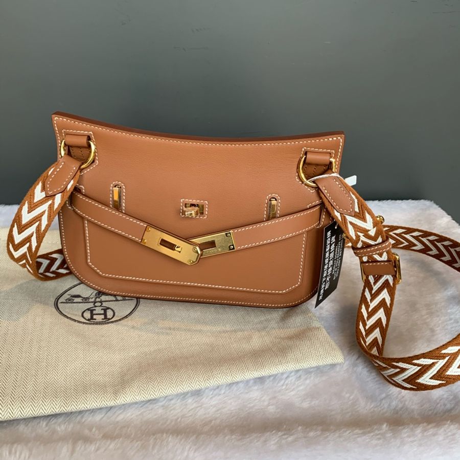 Hermes Jypsiere Mini Swift 皮金釦編織背帶吉普賽包(金棕色)-6