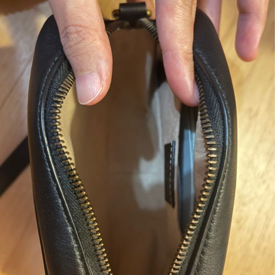 Gucci GG Marmont Mini 黑金-3
