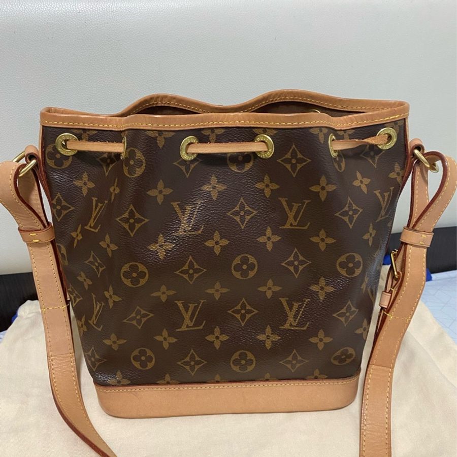 lv Nano Noe crossbody bag-11