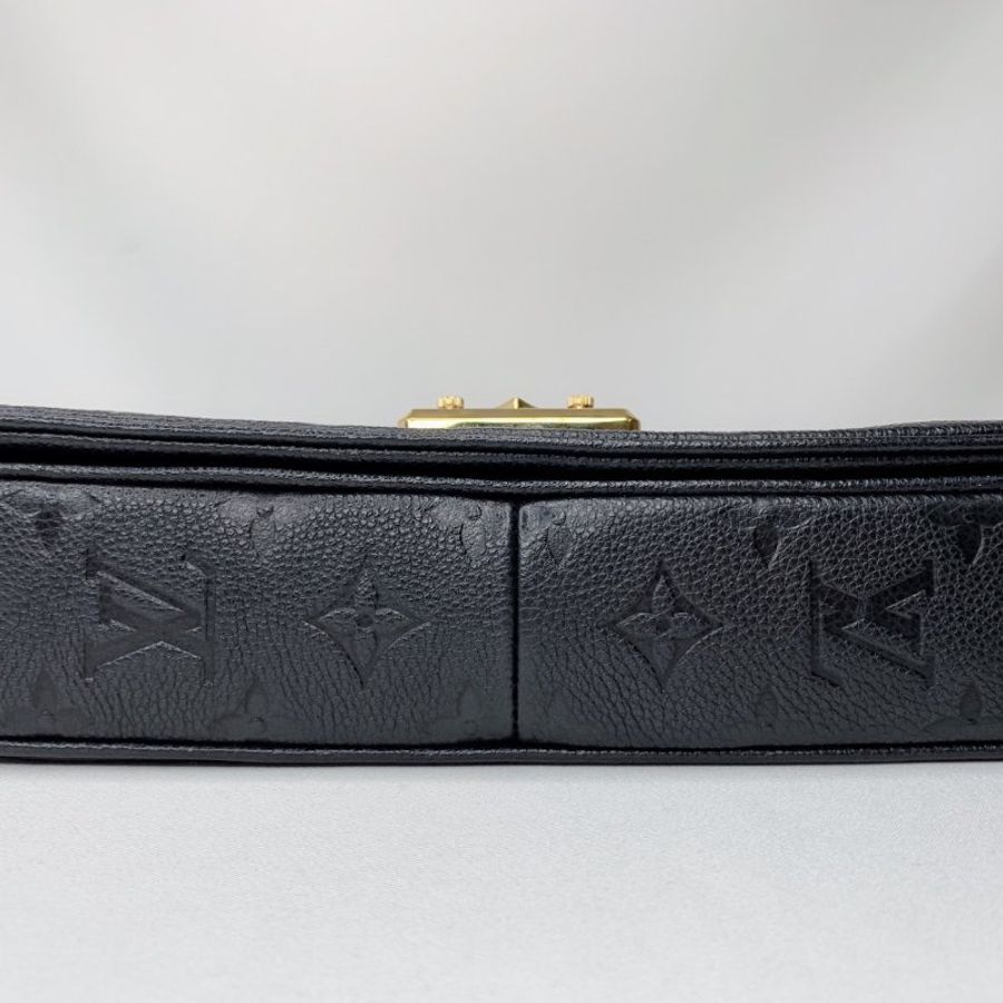 LV Marceau皮革壓紋鏈帶肩背包-12