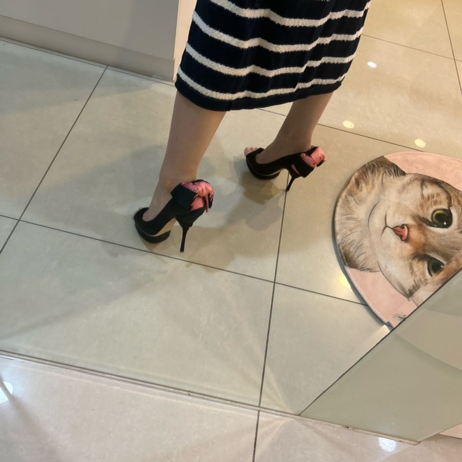 miu miu 緞面黑粉蝴蝶結高跟鞋-4