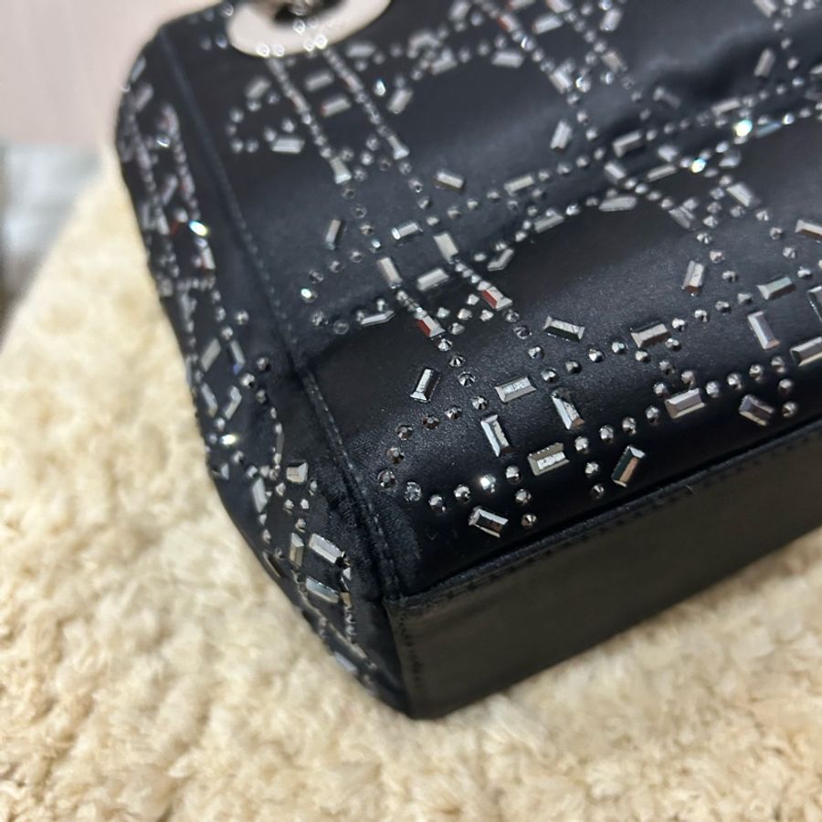 Dior lady dior 新款黑色水鑽緞面三格黛妃包-16
