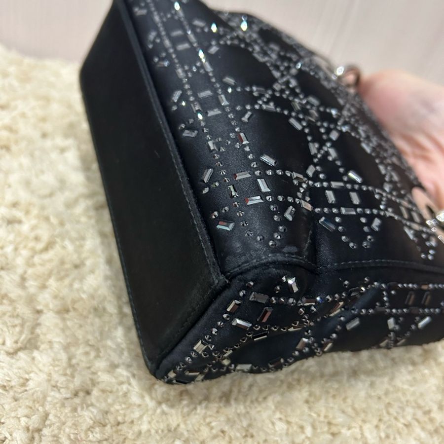 Dior lady dior 新款黑色水鑽緞面三格黛妃包-19